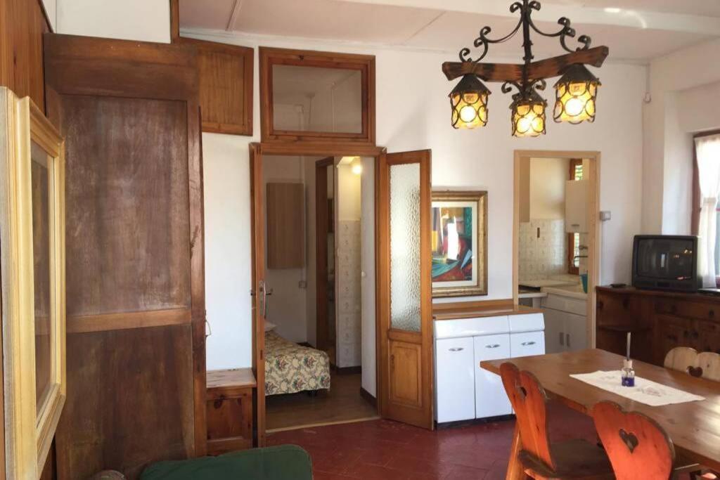 Nel set di piccolo mondo antico Villa Viola Valsolda Esterno foto